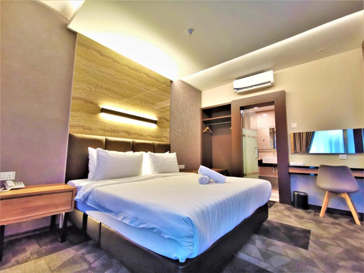 Prestigo Hotel - Johor Bharu Джохор-Бару Екстер'єр фото