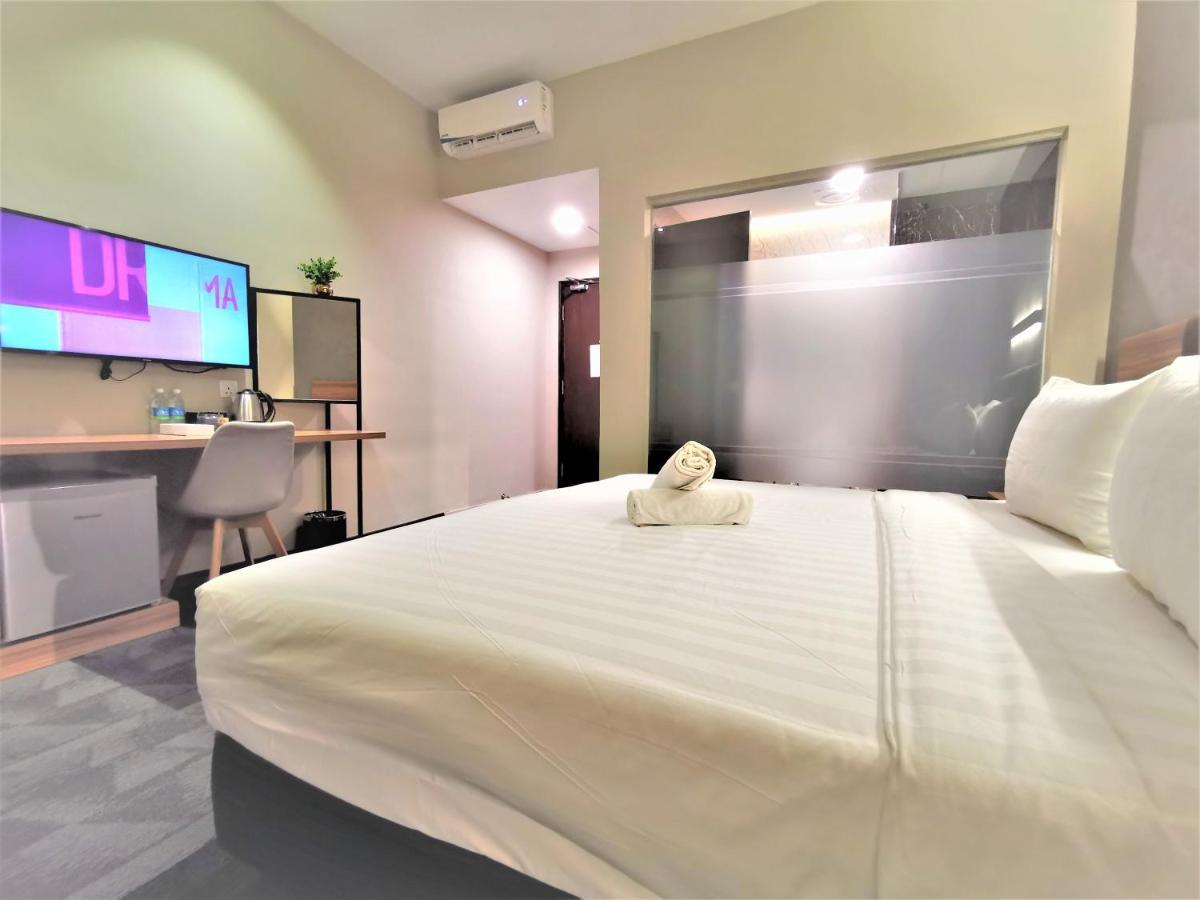 Prestigo Hotel - Johor Bharu Джохор-Бару Екстер'єр фото