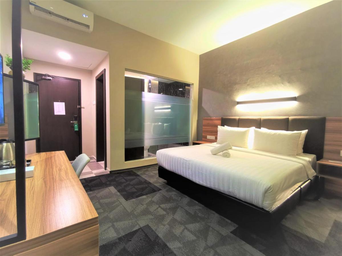 Prestigo Hotel - Johor Bharu Джохор-Бару Екстер'єр фото