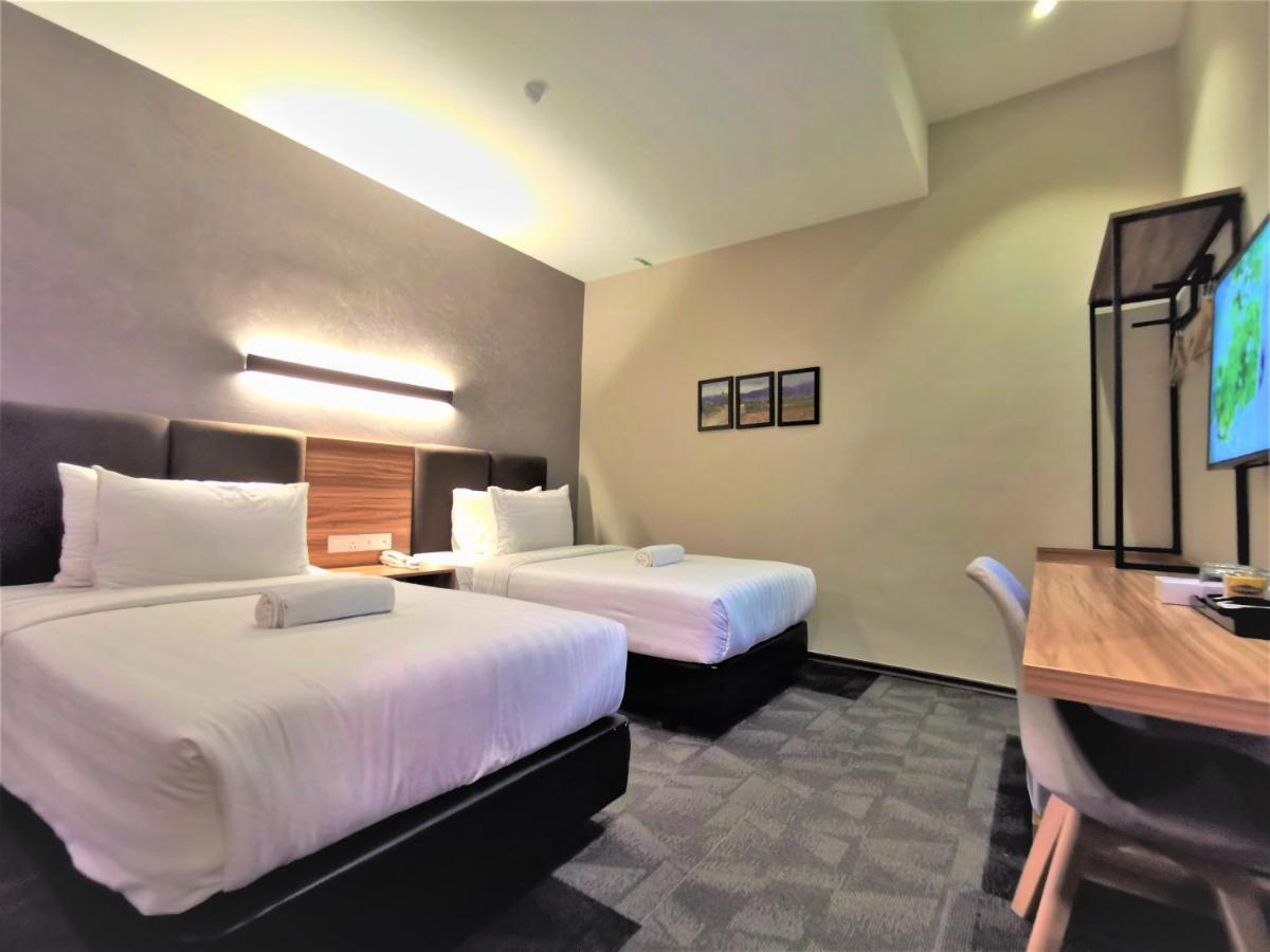 Prestigo Hotel - Johor Bharu Джохор-Бару Екстер'єр фото