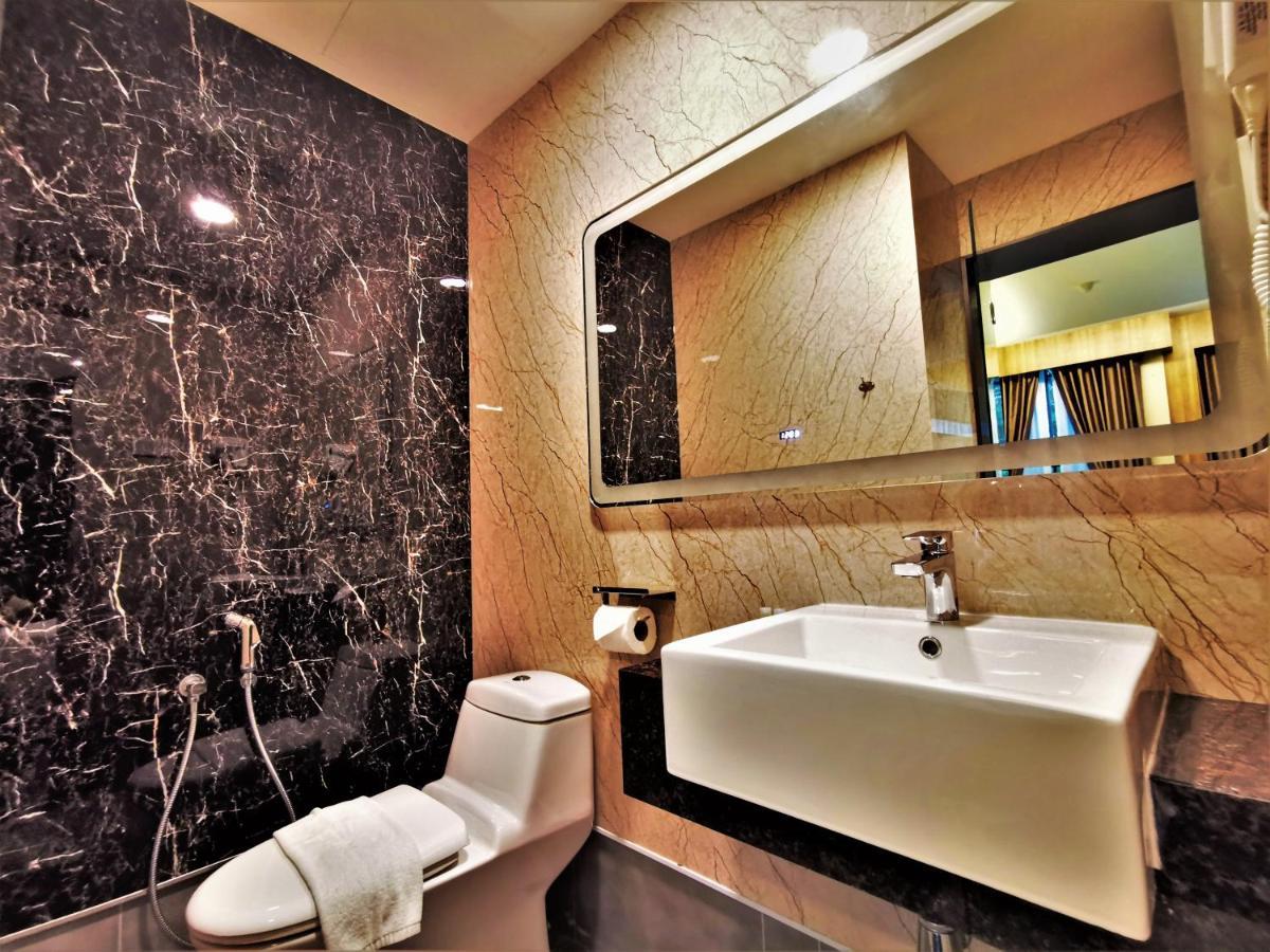 Prestigo Hotel - Johor Bharu Джохор-Бару Екстер'єр фото