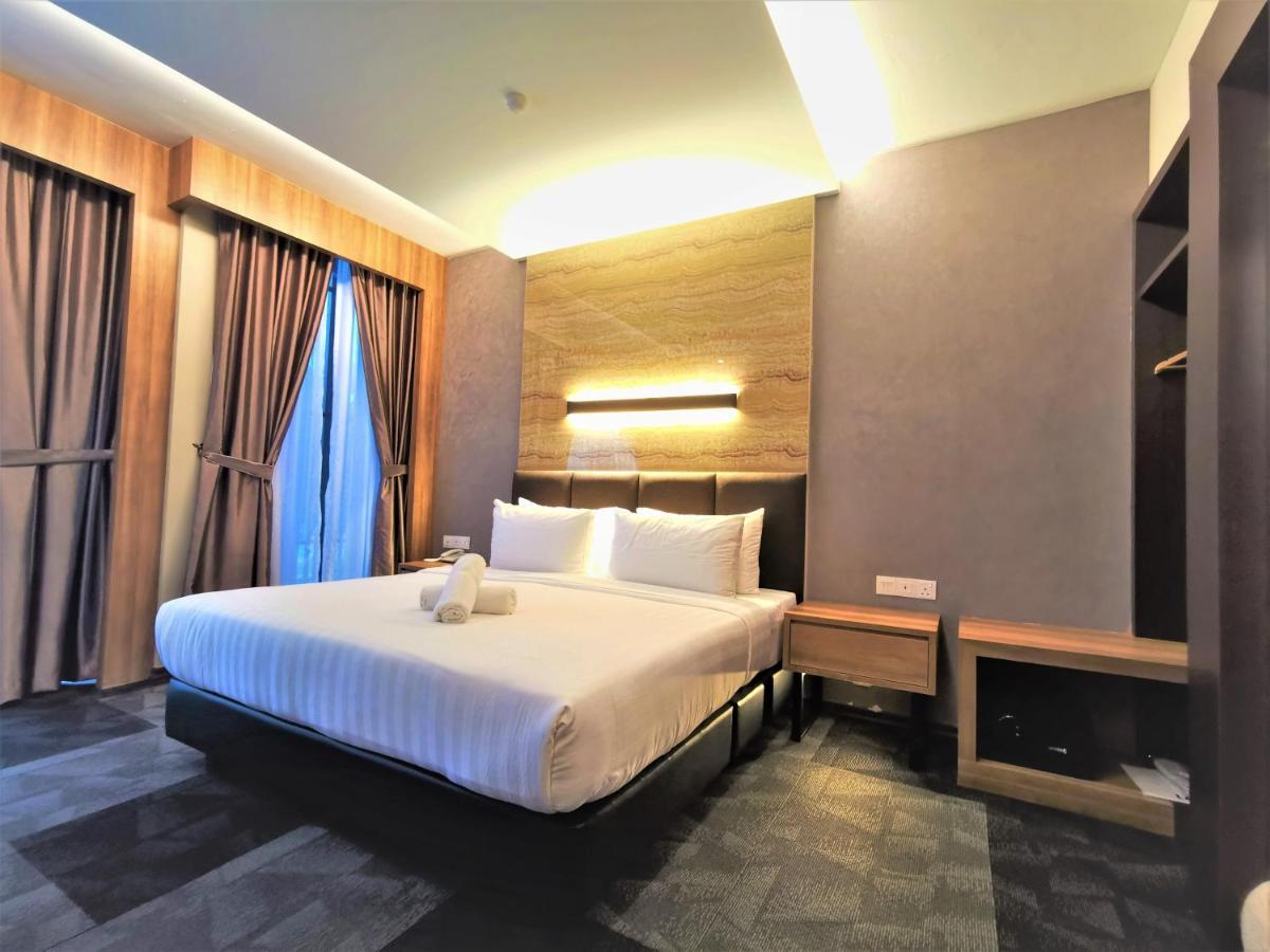 Prestigo Hotel - Johor Bharu Джохор-Бару Екстер'єр фото