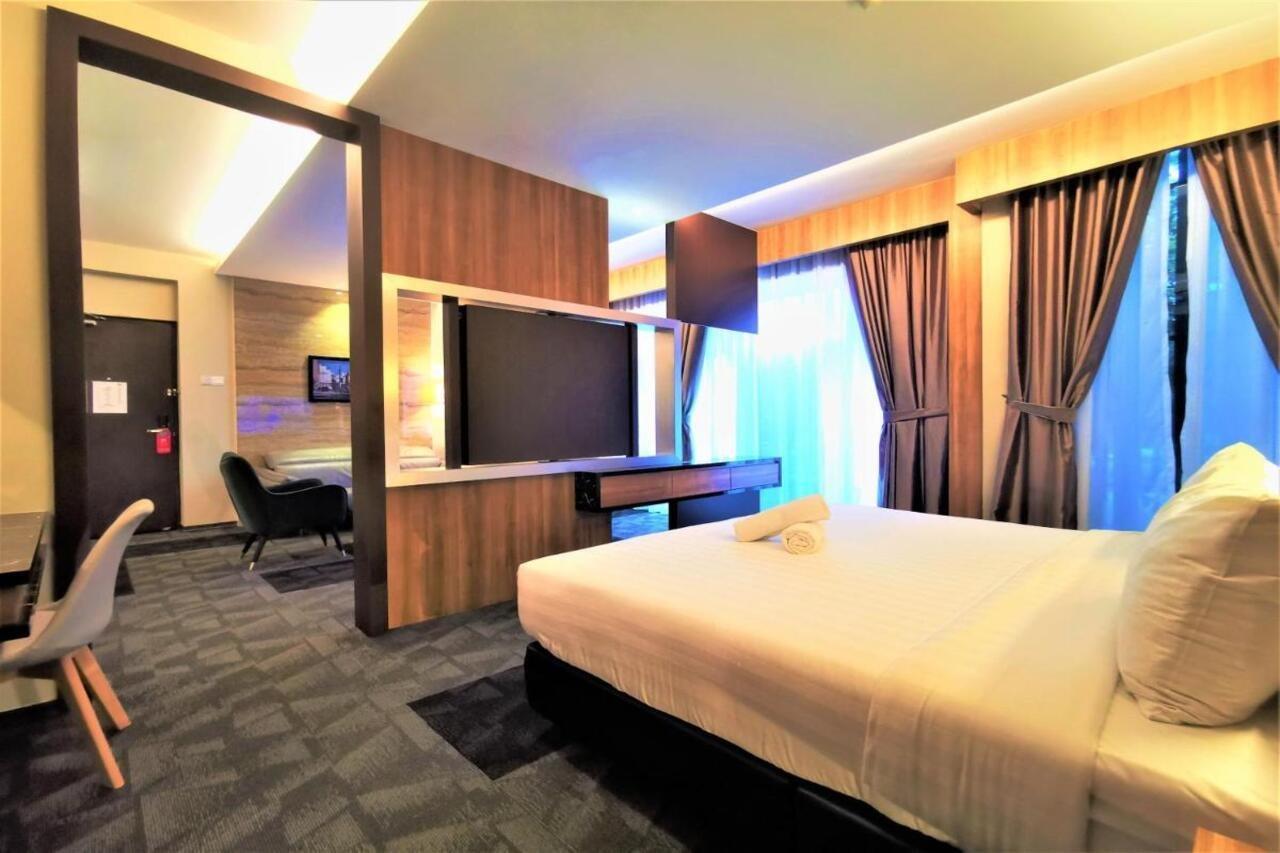 Prestigo Hotel - Johor Bharu Джохор-Бару Екстер'єр фото