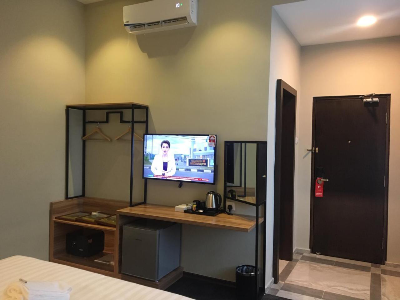 Prestigo Hotel - Johor Bharu Джохор-Бару Екстер'єр фото