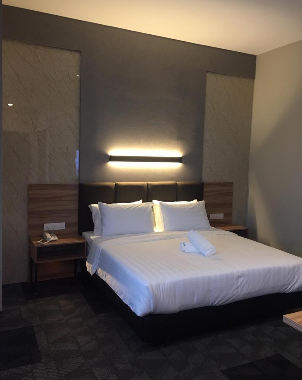 Prestigo Hotel - Johor Bharu Джохор-Бару Екстер'єр фото